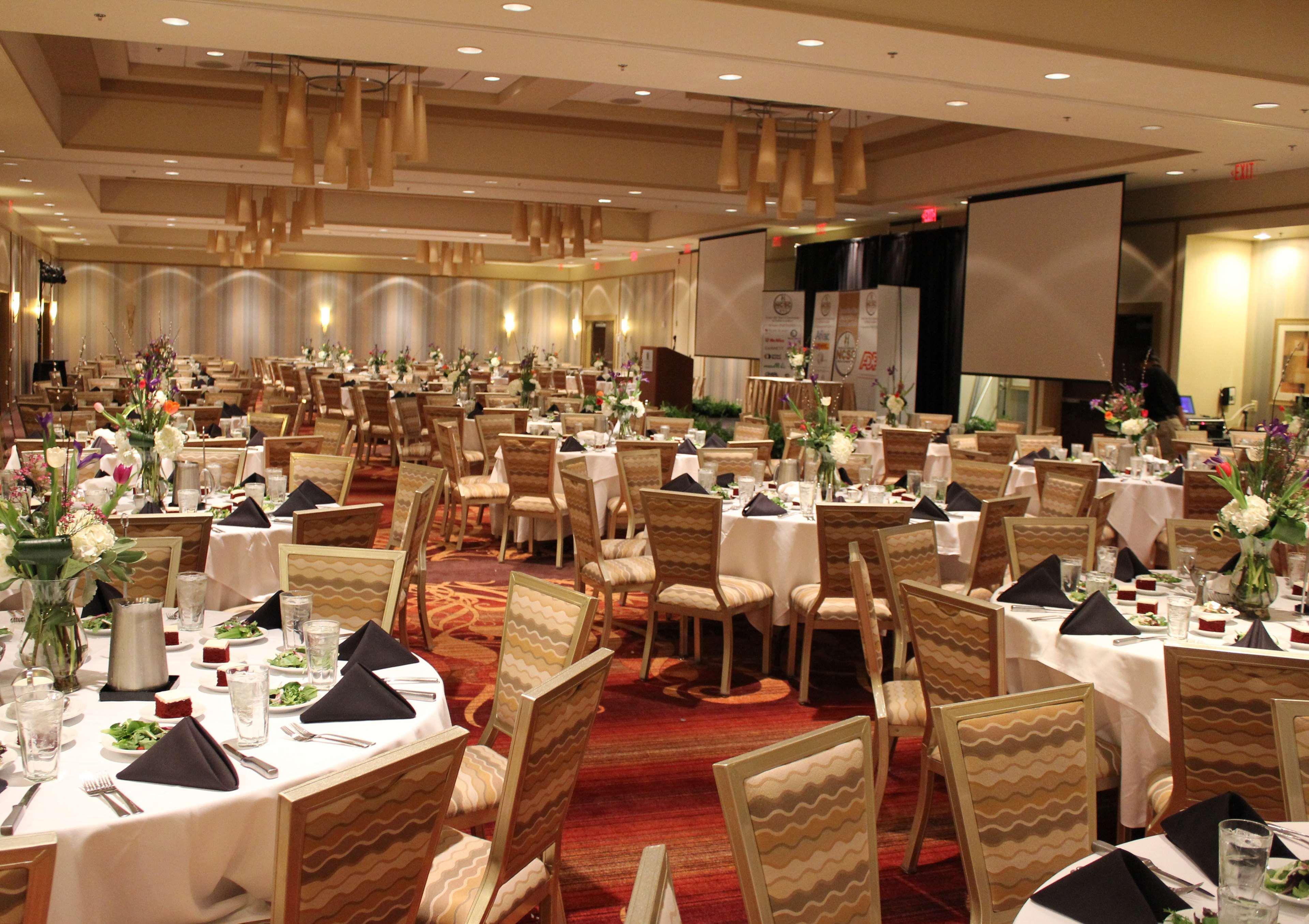 Embassy Suites Atlanta - Kennesaw Town Center Eksteriør billede