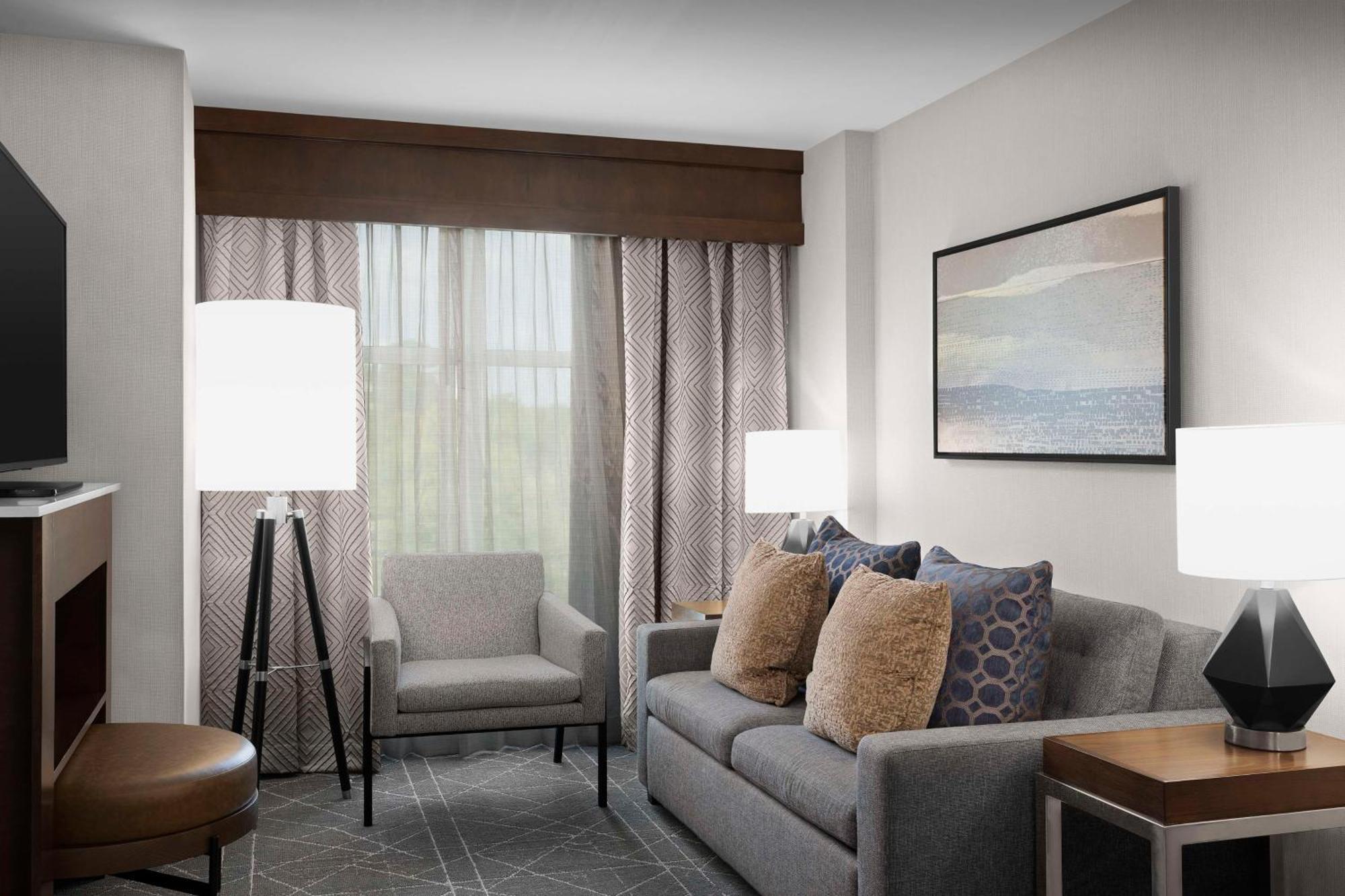 Embassy Suites Atlanta - Kennesaw Town Center Eksteriør billede